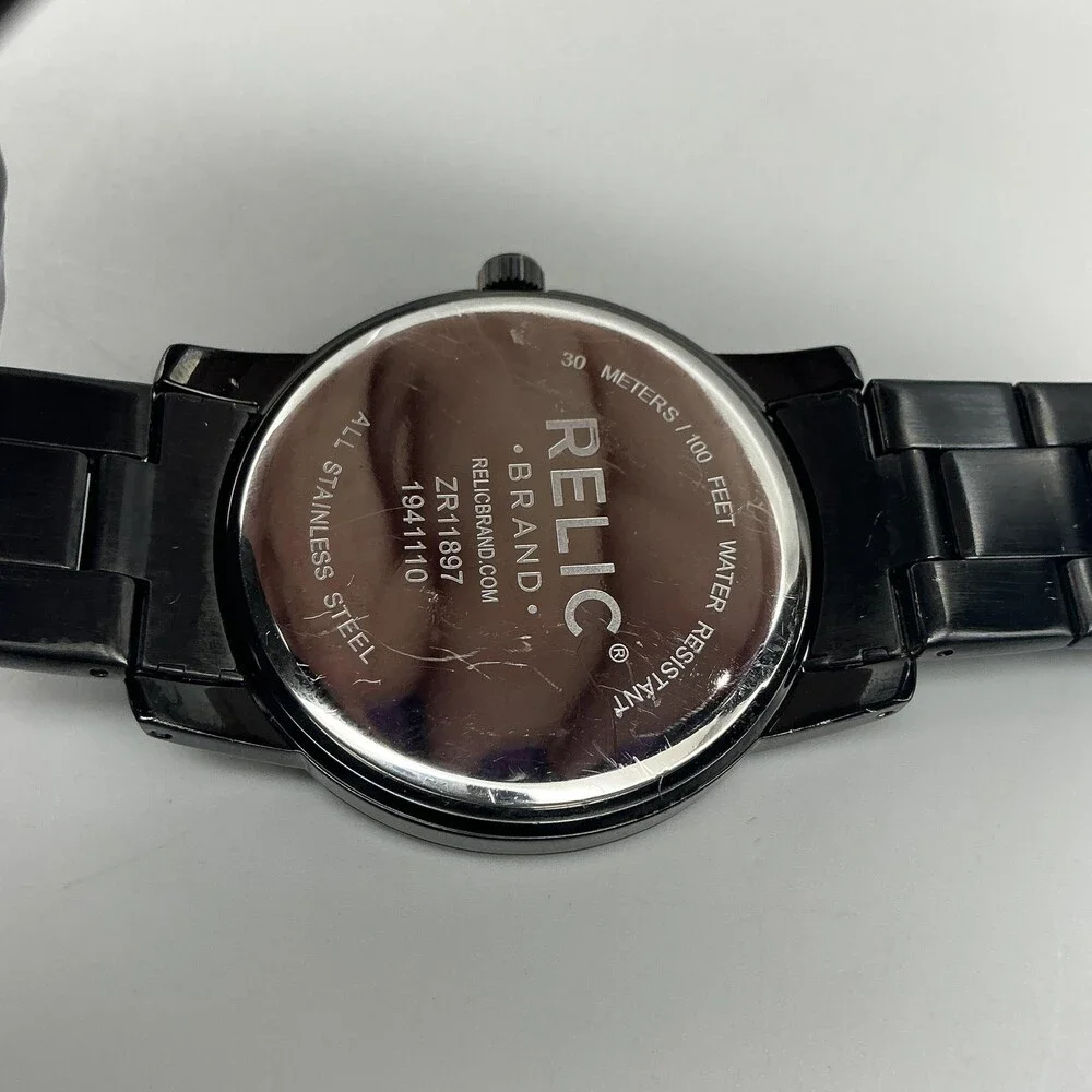 Relic Mens Watch 40mm Black Dial Black Stainless Date ZR11897 New Battery 7